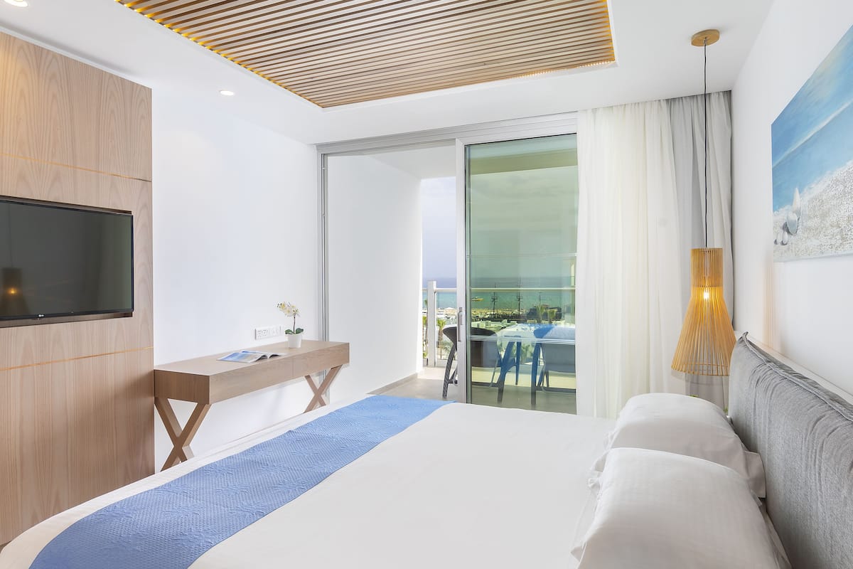 Suite Eksekutif | 1 kamar tidur, brankas, meja kerja, dan Wi-Fi gratis