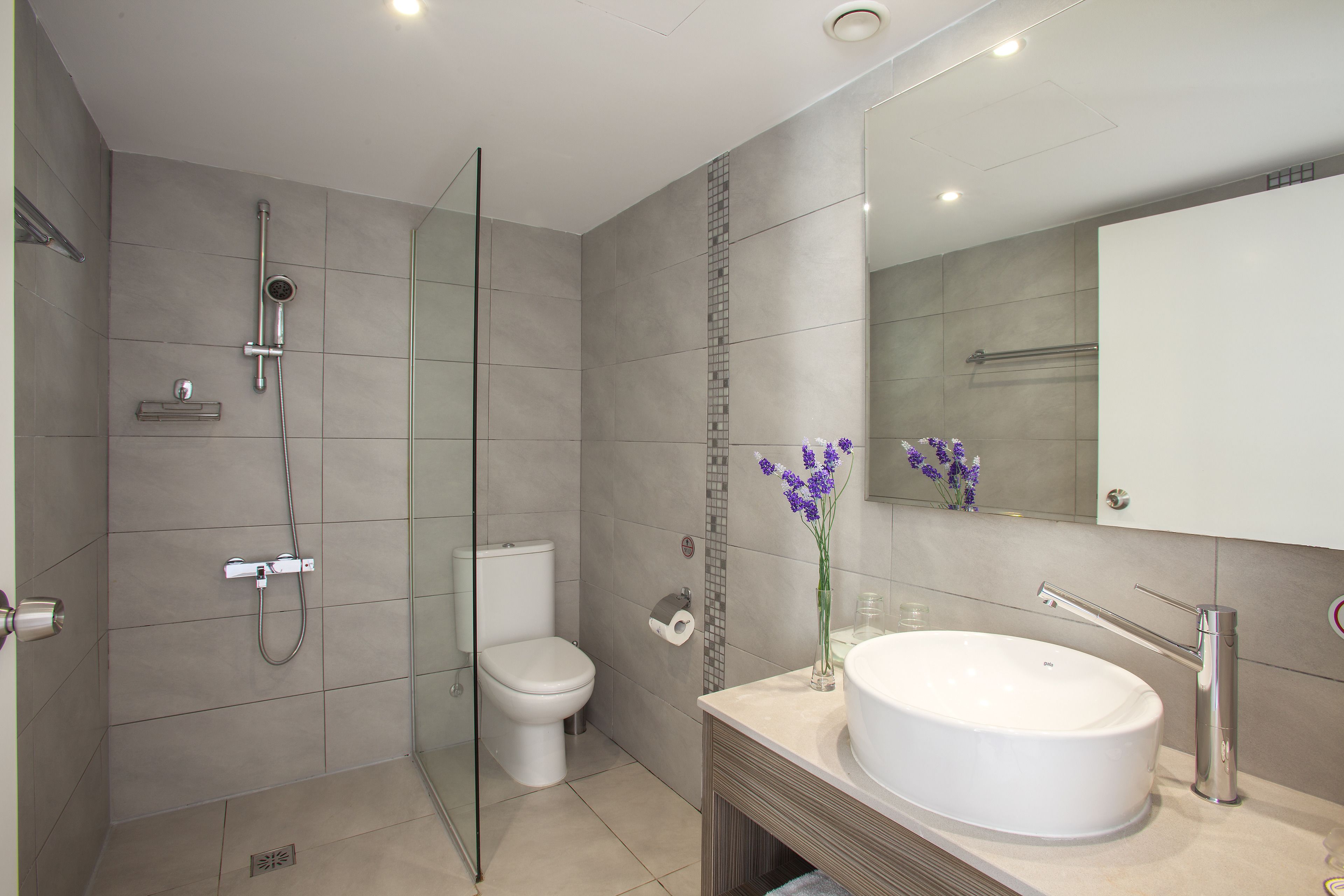 Foto - Limanaki Beach Hotel & Suites