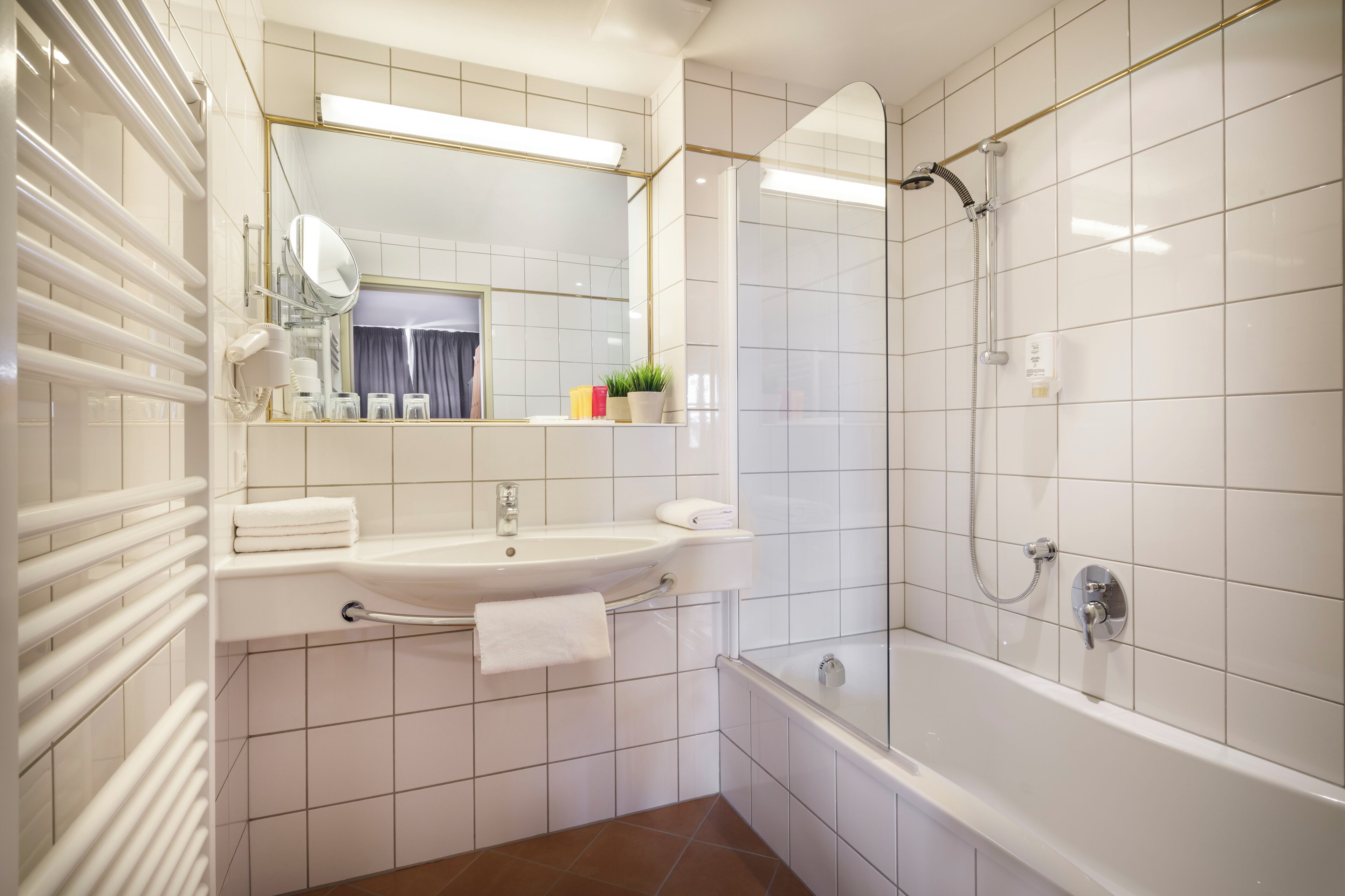 junior suite (for 2 + 2) | bathroom | hair dryer, dressing gowns, slippers, towels