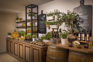 Bao gồm bữa sáng buffet hàng ngày