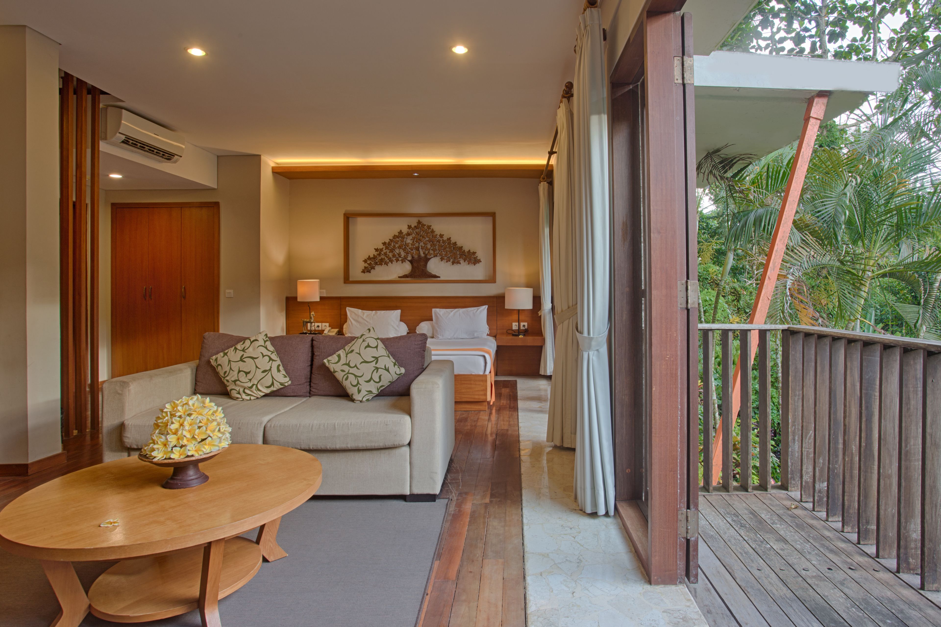 premium bedding, minibar, in-room safe, individually decorated