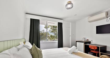 The Palms Motel (Formerly Flinders Motel)