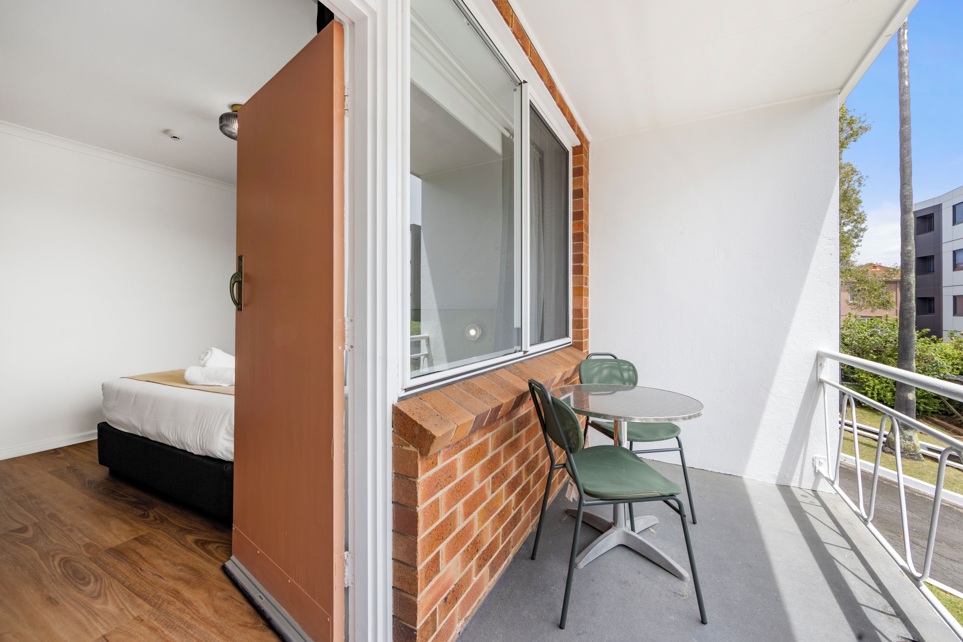 Deluxe Room, 1 Queen Bed, Balcony | Desk, free WiFi, bed sheets