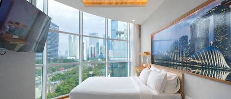 EXPLORER SUITE | Brankas, meja kerja, setrika/meja setrika, dan Wi-Fi gratis