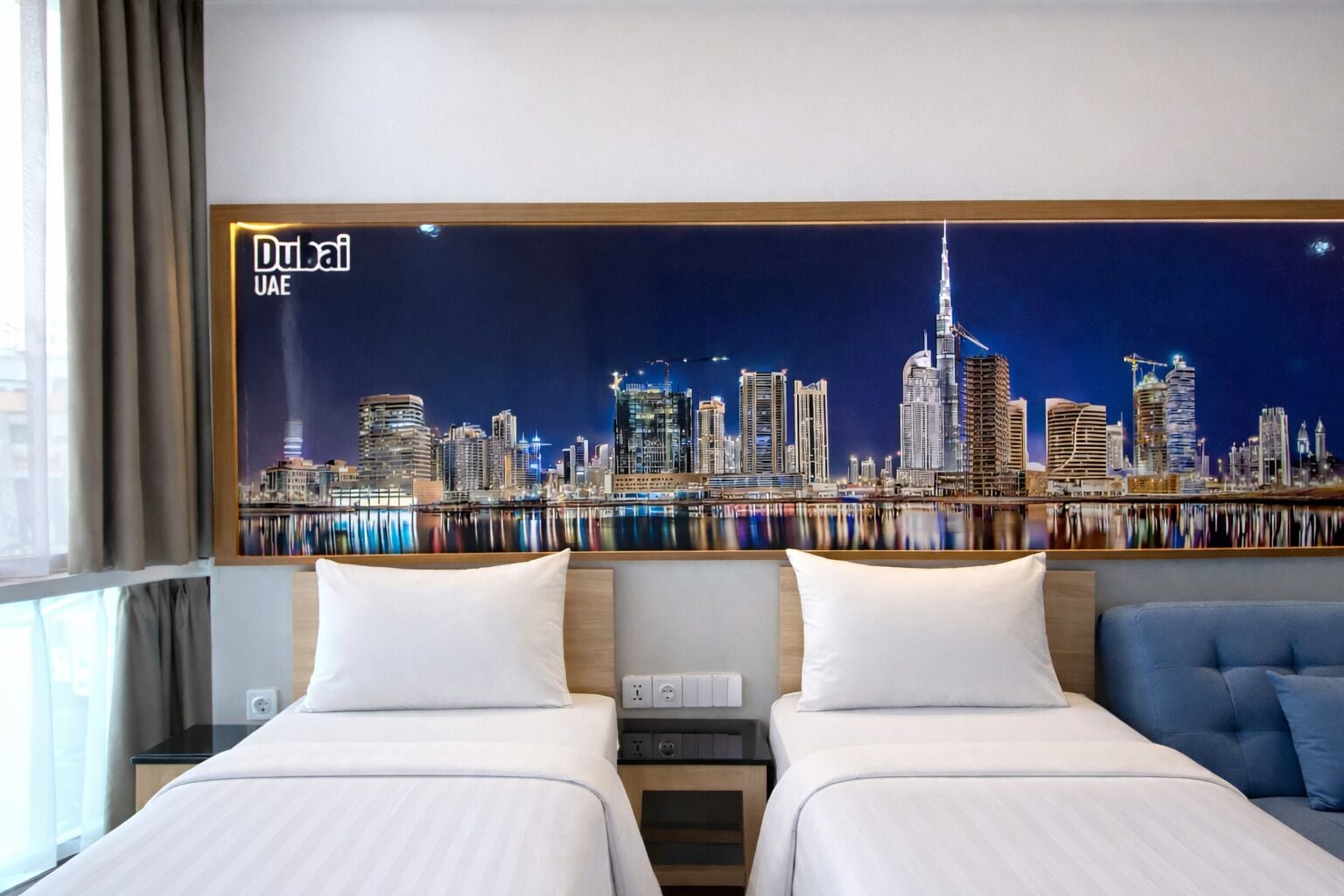 Executive Premier Twin | In-room safe, desk, iron/ironing board, free WiFi