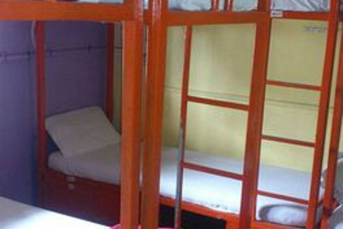 Dormitory Single (Men Only)