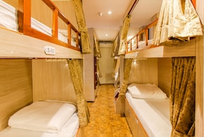 Executive Shared Dormitory, Men only