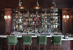 2 bars/lounges, beach bar