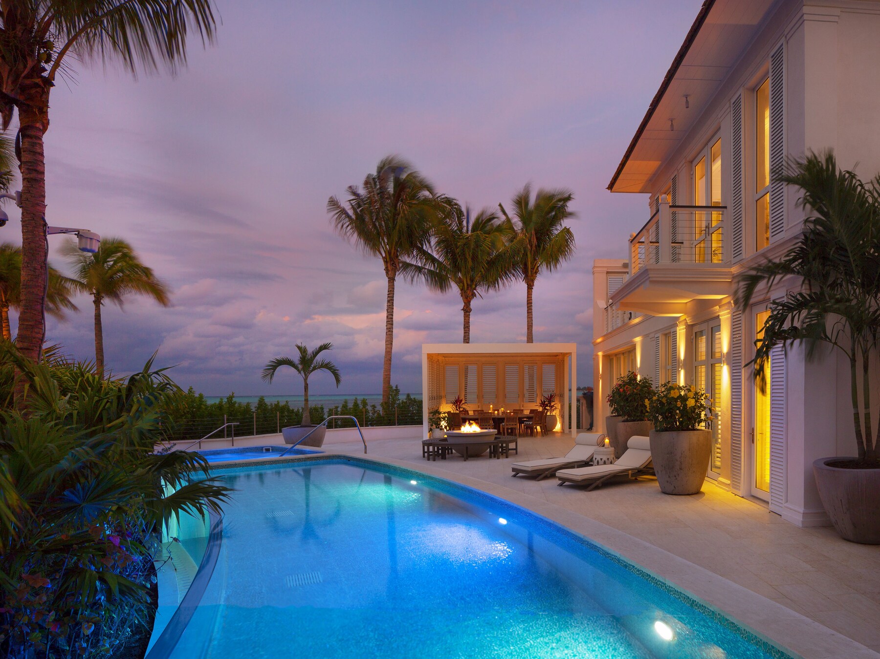OceanSide 6 Bedroom Villa | Private pool