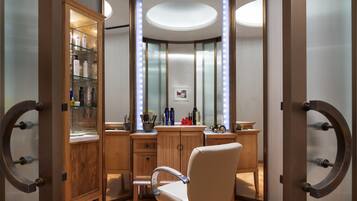 Hair salon