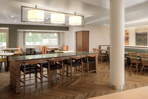 فطور أوروبي مجانًا يوميًا