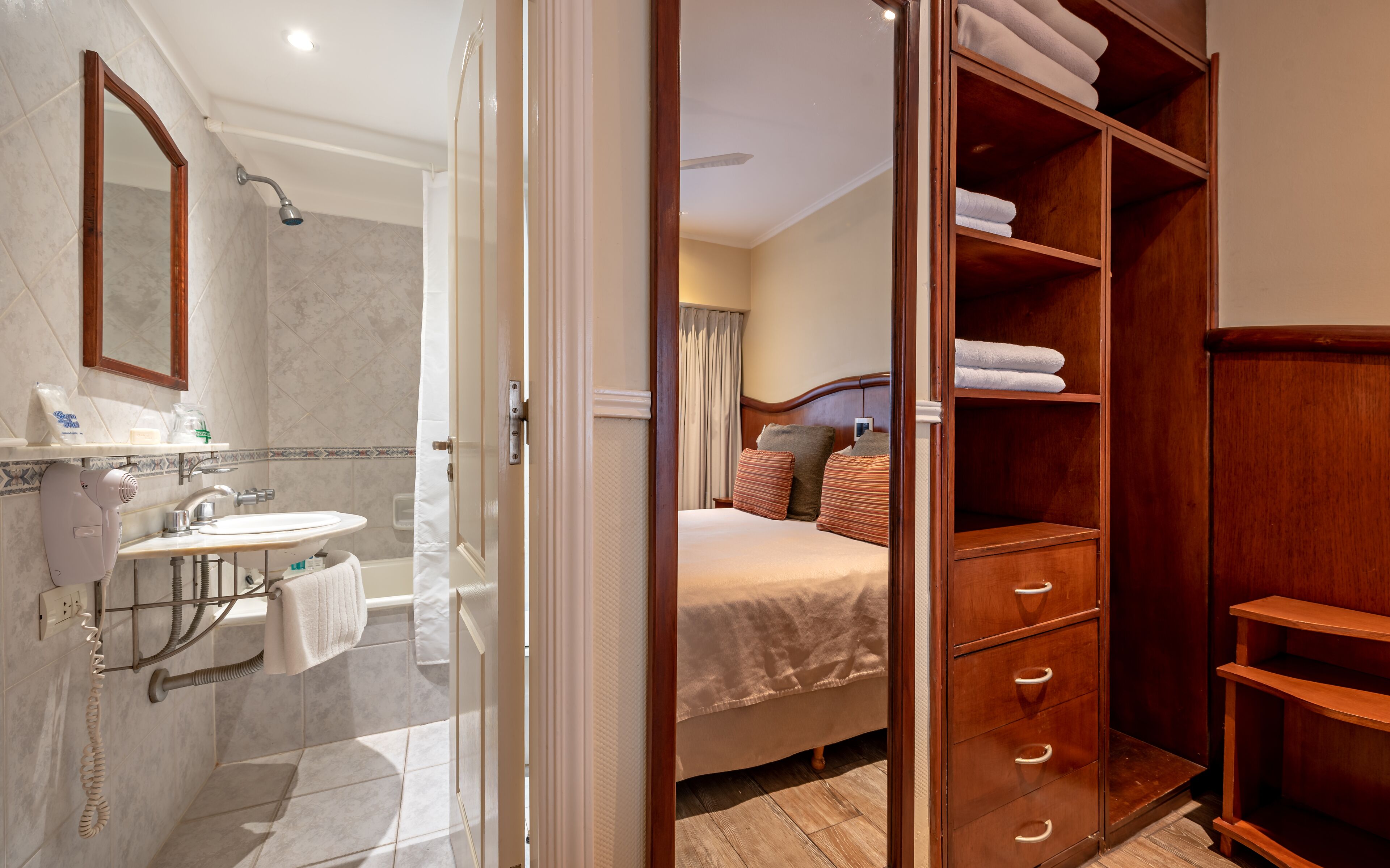 standard double room | minibar, in-room safe, blackout curtains, free cots/infant beds