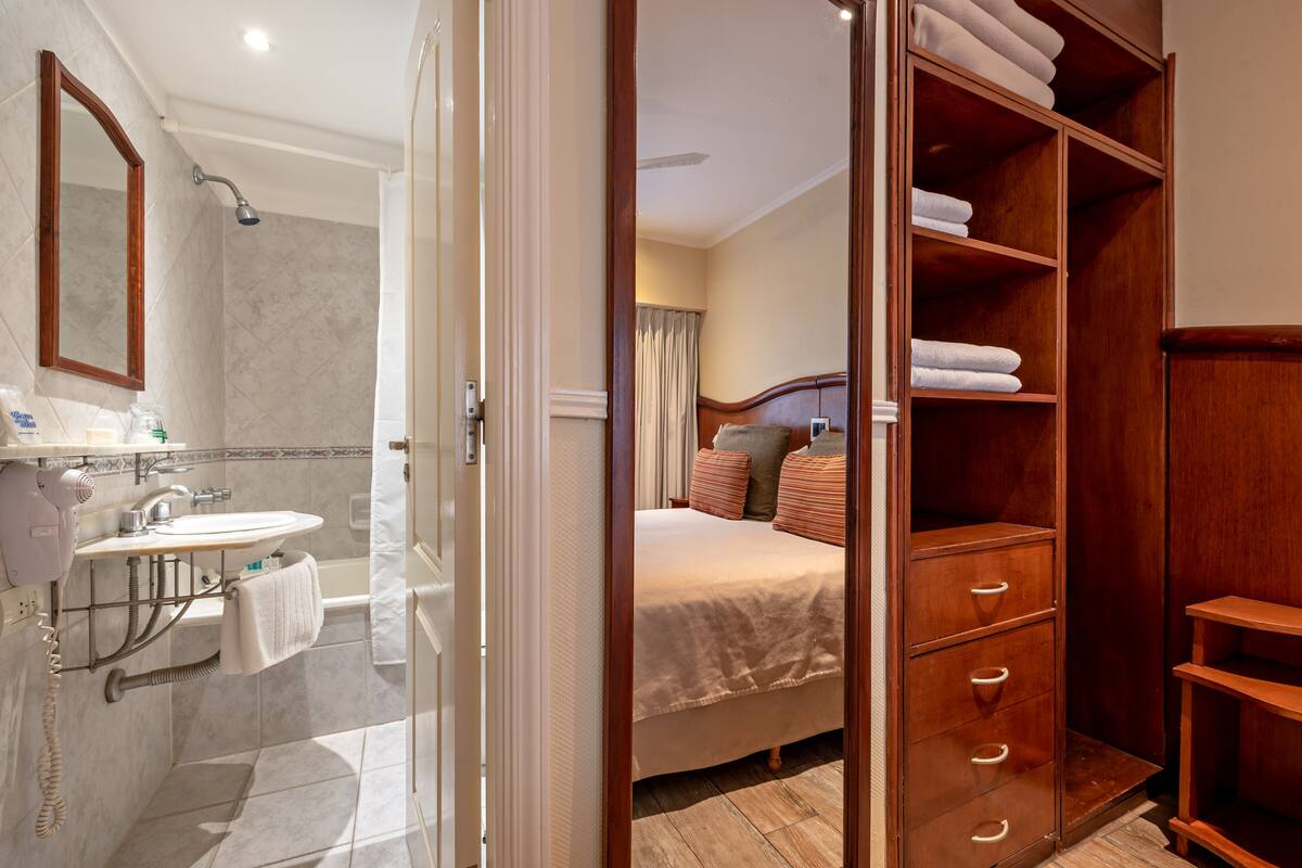 standard double room | minibar, in-room safe, blackout curtains, free cots/infant beds