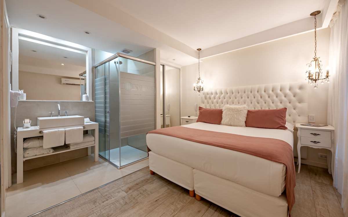 Suite Deluxe | Minibar, caja fuerte, cortinas opacas