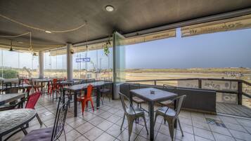Food court