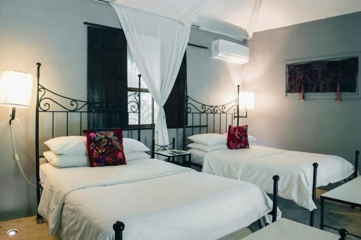 Ropa de cama de alta calidad, wifi gratis y ropa de cama 
