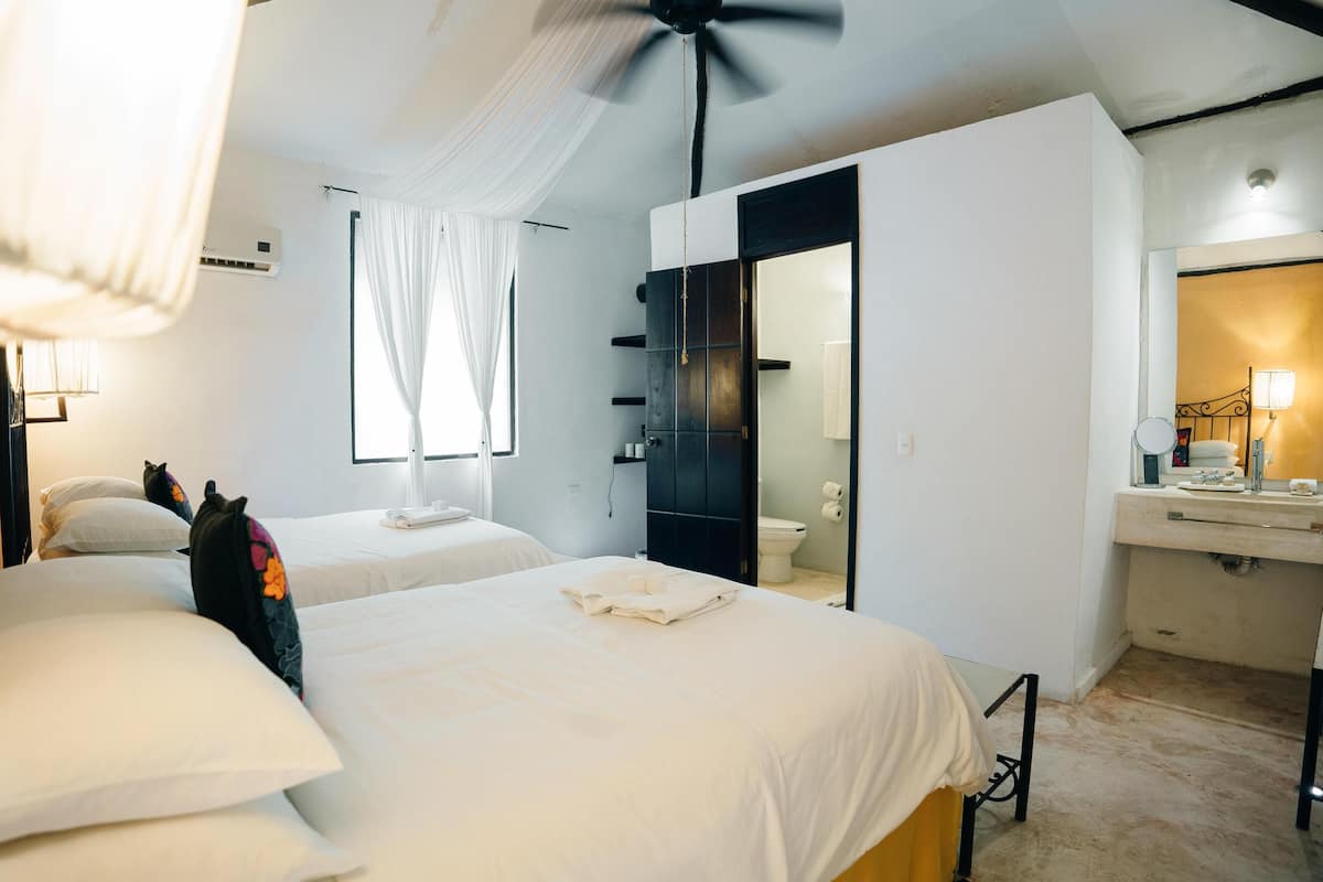 1 Schlafzimmer, hochwertige Bettwaren, kostenloses WLAN, Bettwäsche