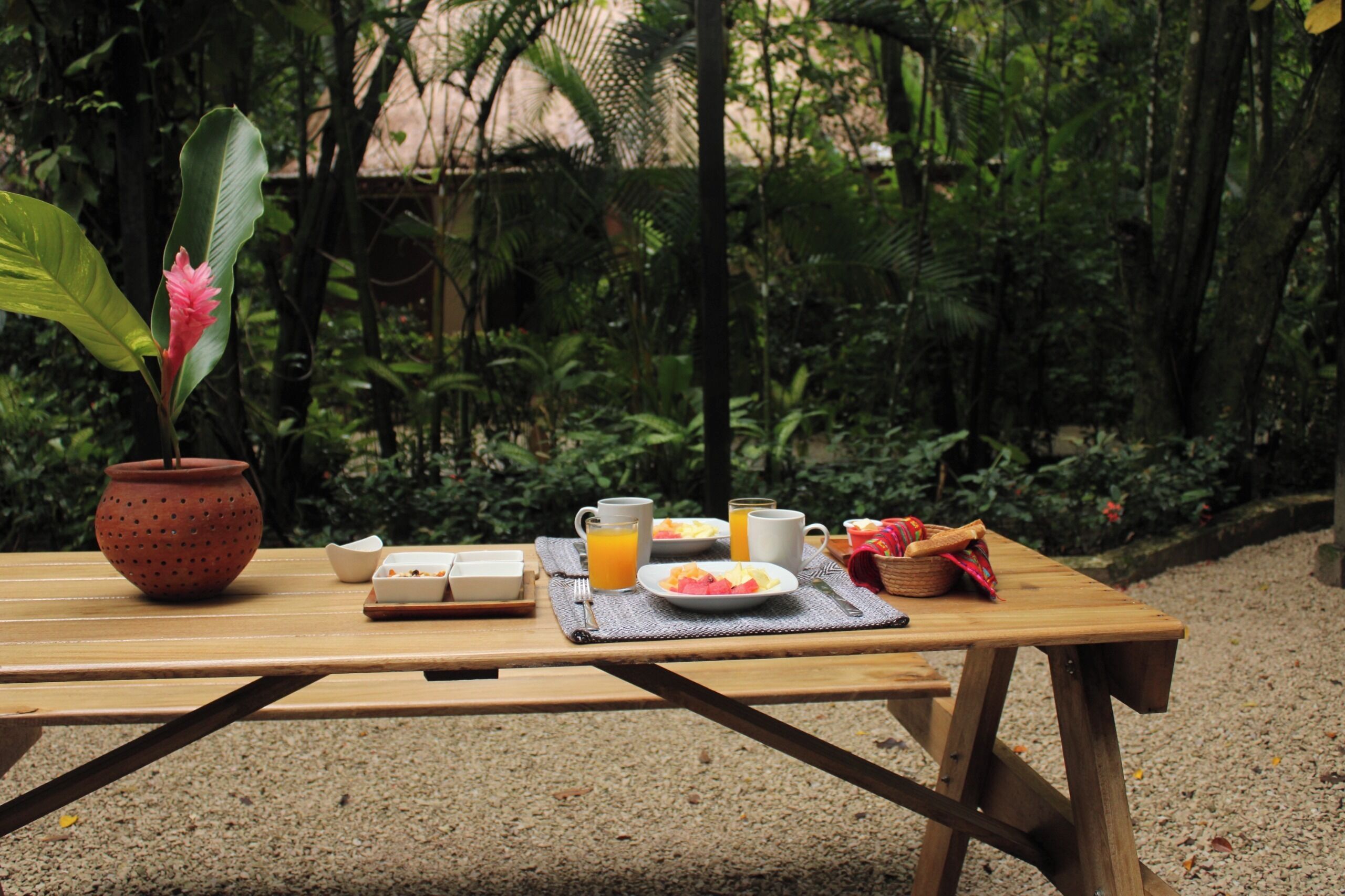 每日供应欧陆式早餐（每人 MXN 150）