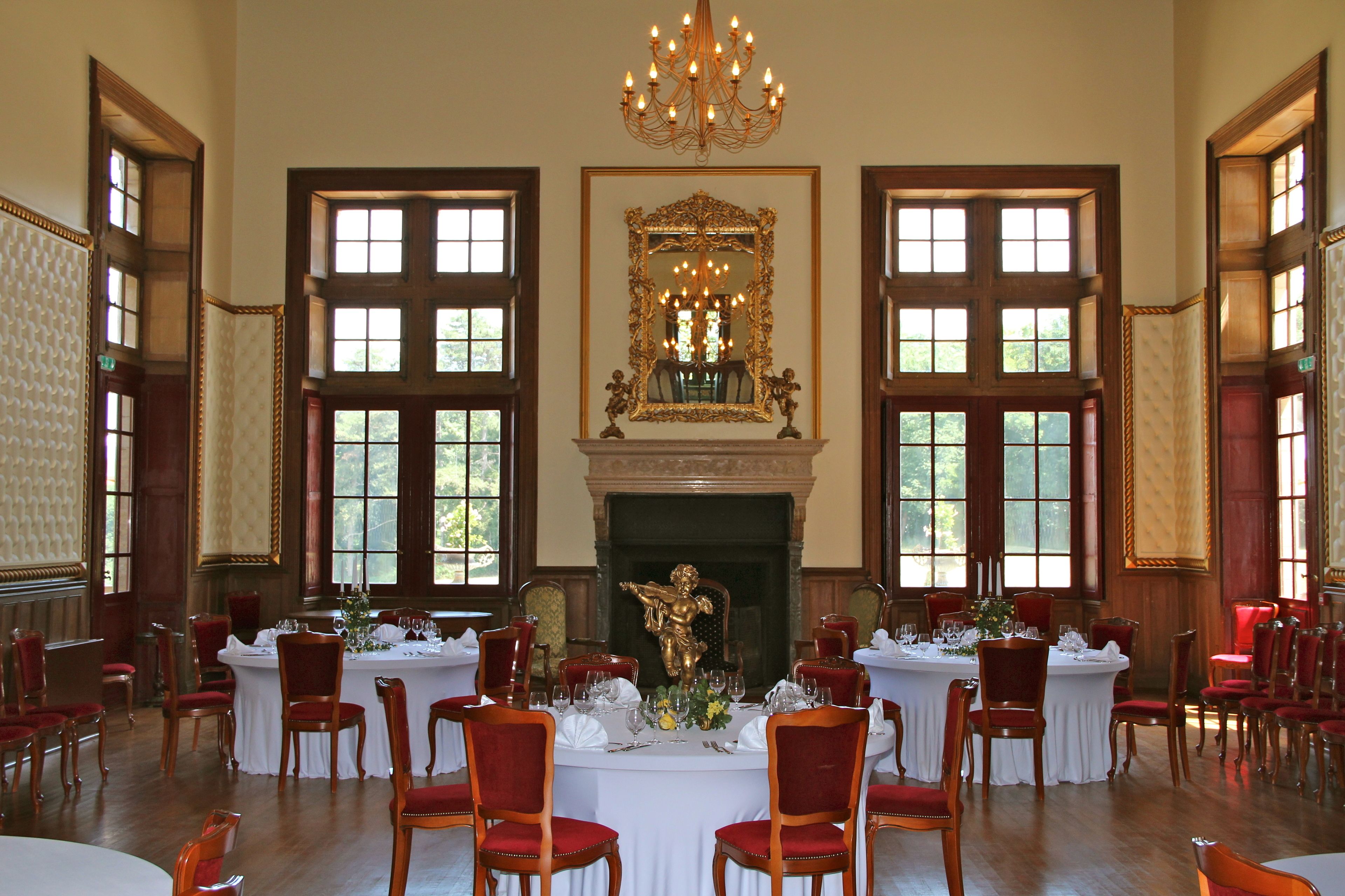 banquet hall