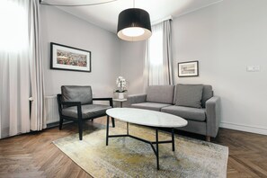 Suite | Premium bedding, pillow-top beds, minibar, in-room safe - Apotek Hotel by Keahotels (Reykjavik)