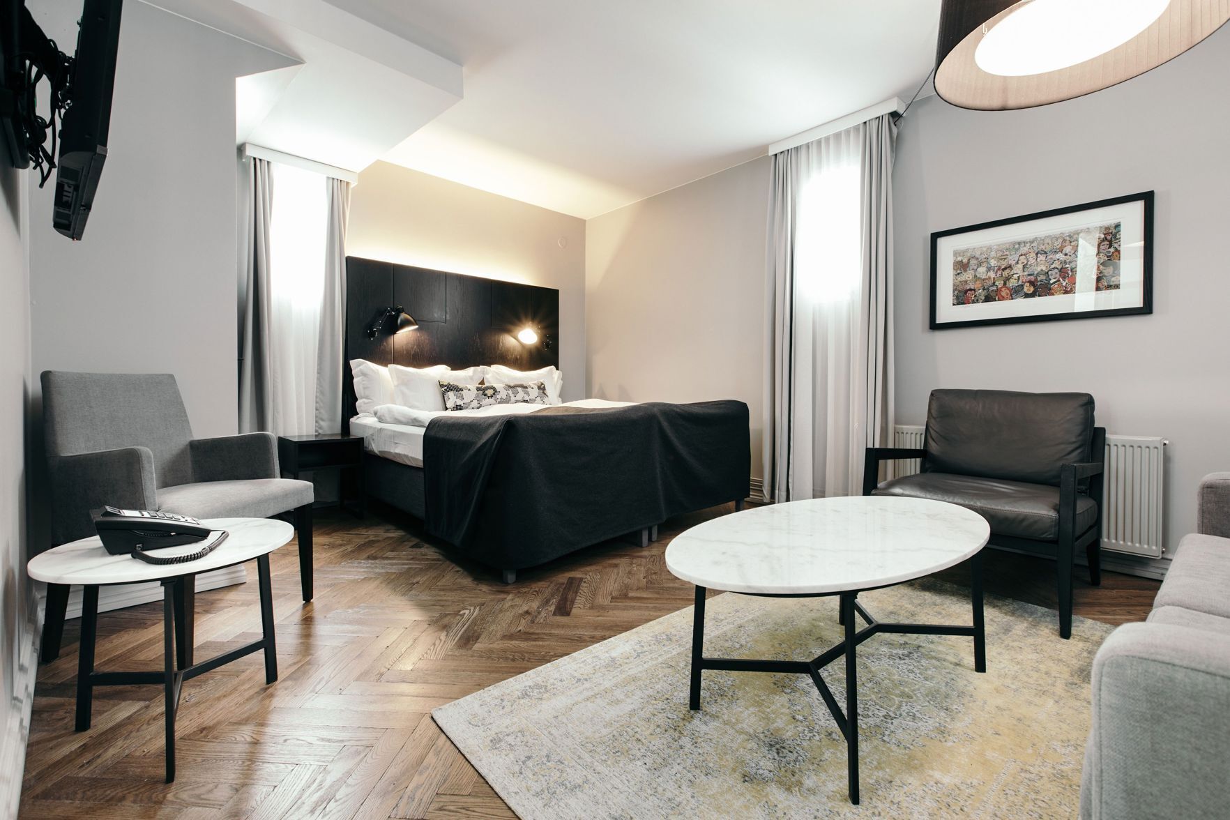 Premium bedding, pillowtop beds, minibar, in-room safe