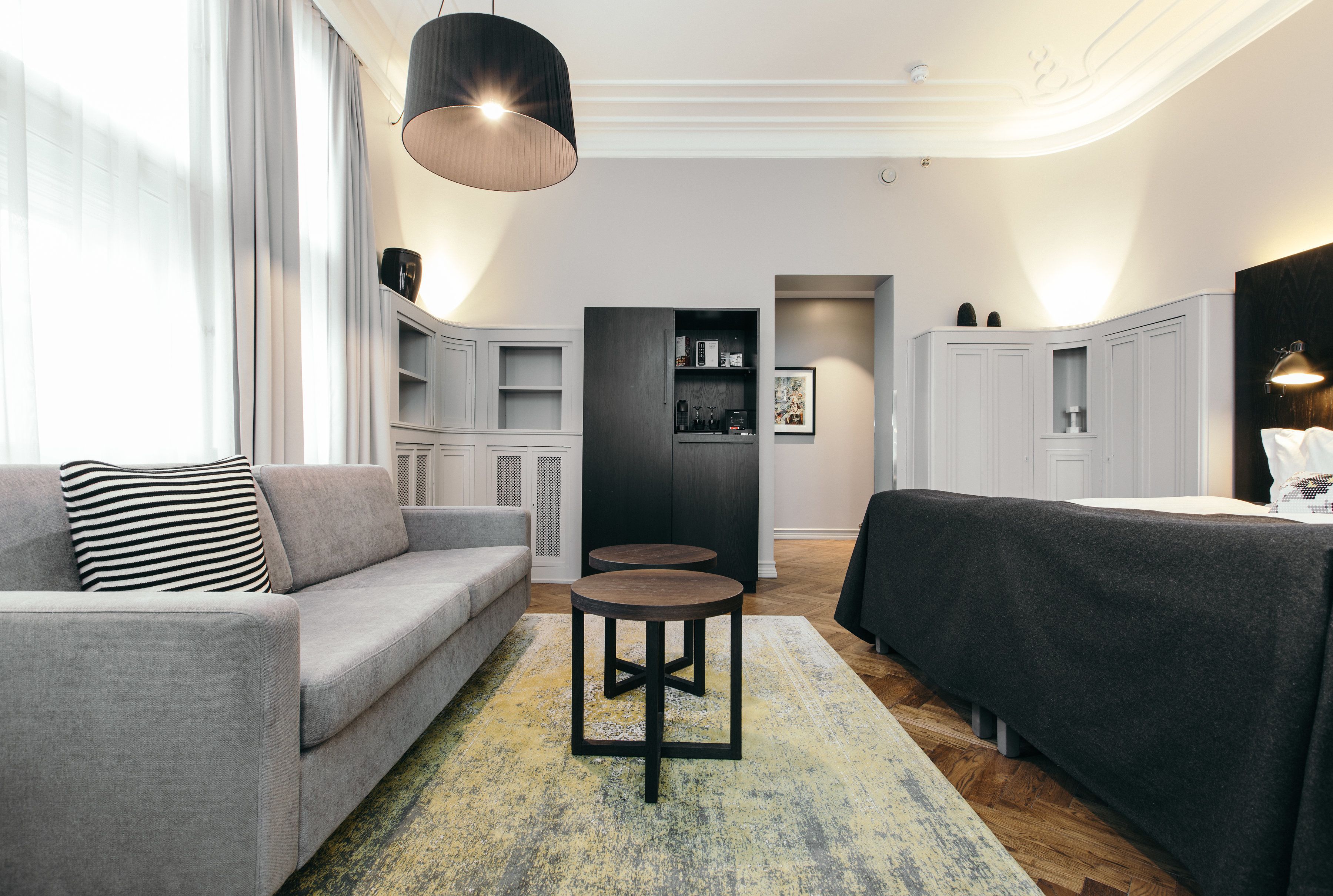 junior suite | premium bedding, pillow-top beds, minibar, in-room safe