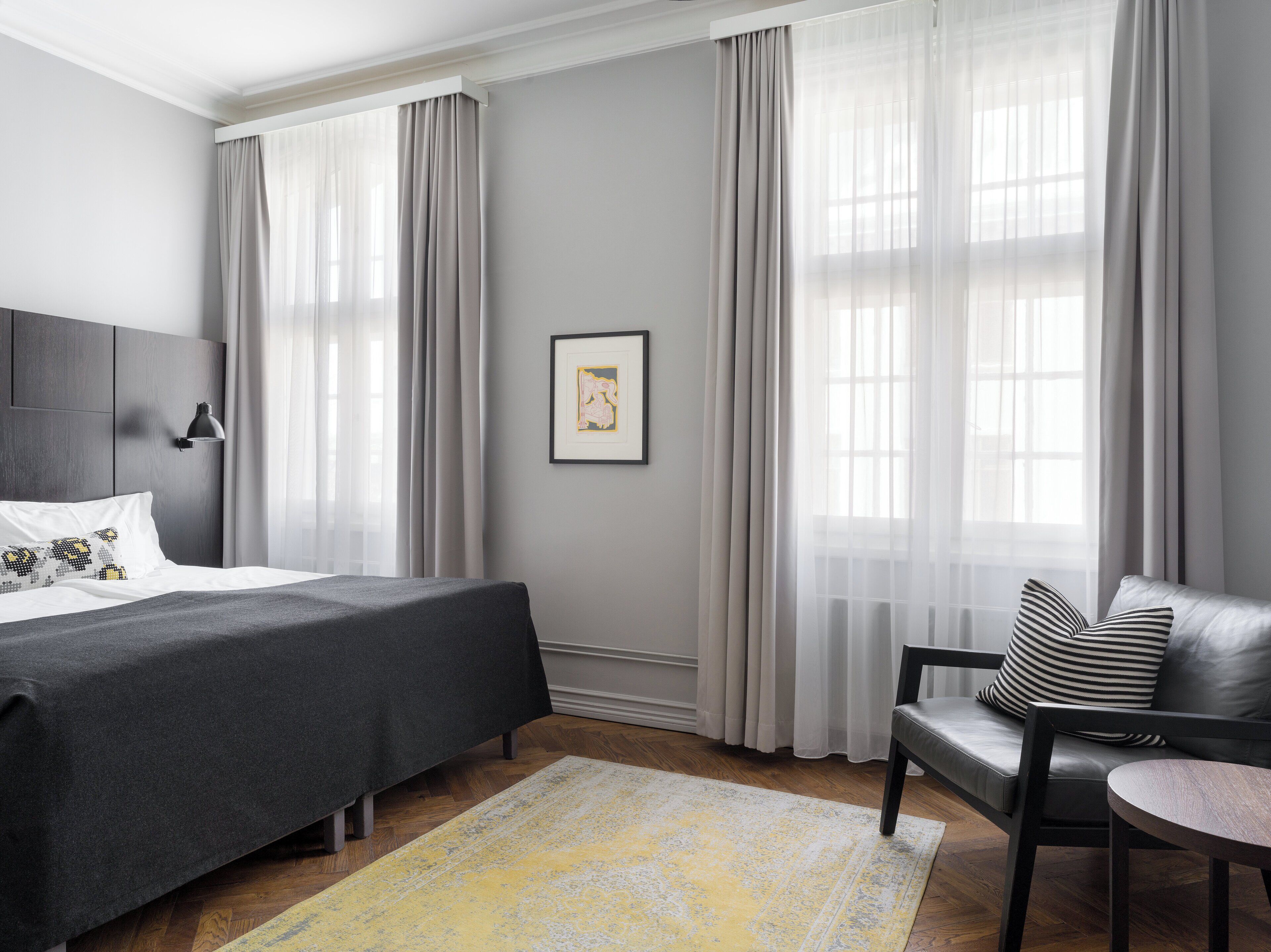 Literie de qualité supérieure, surmatelas, minibar