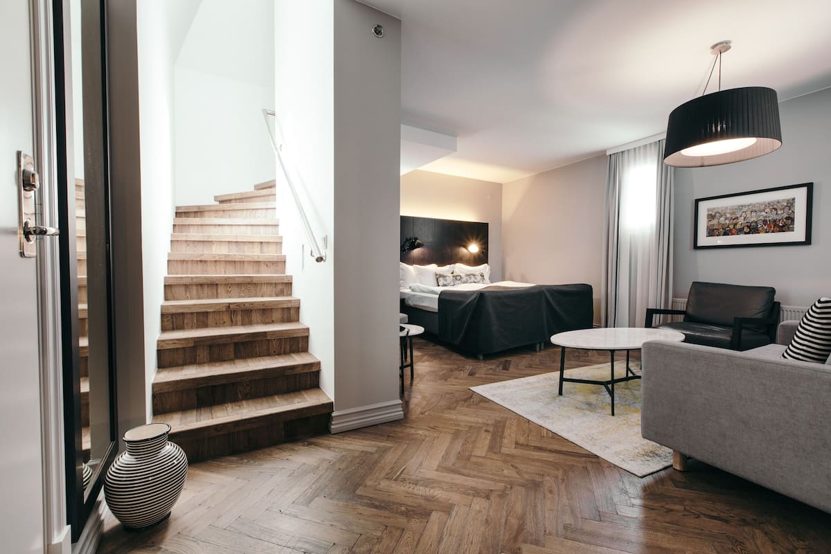 Suite | Biancheria da letto di alta qualità, materassi a doppio strato, minibar