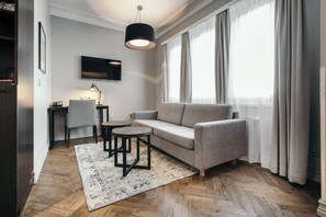 Deluxe Double Room | Premium bedding, pillow-top beds, minibar, in-room safe - Apotek Hotel by Keahotels (Reykjavik)