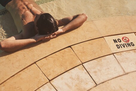 Four Seasons Resort Dubai at Jumeirah Beach - Image 87