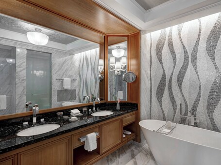 Four Seasons Resort Dubai at Jumeirah Beach - Image 39