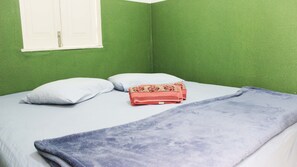 Quarto com Cama de Casal ou 2 de Solteiro - MANCHESTER