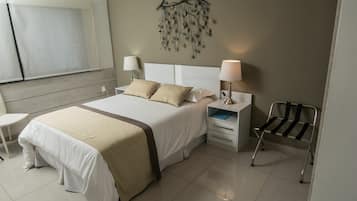 Desk, soundproofing, iron/ironing board, free WiFi