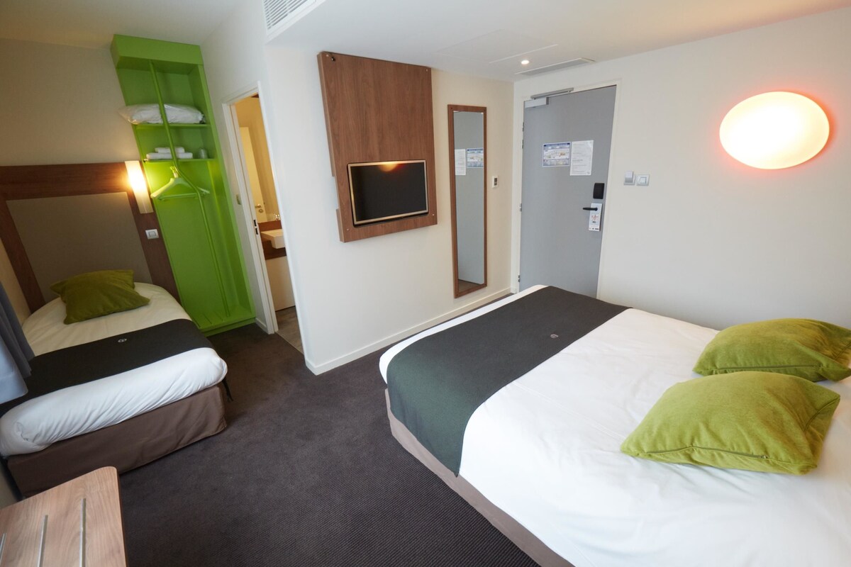 Premium bedding, desk, blackout curtains, soundproofing