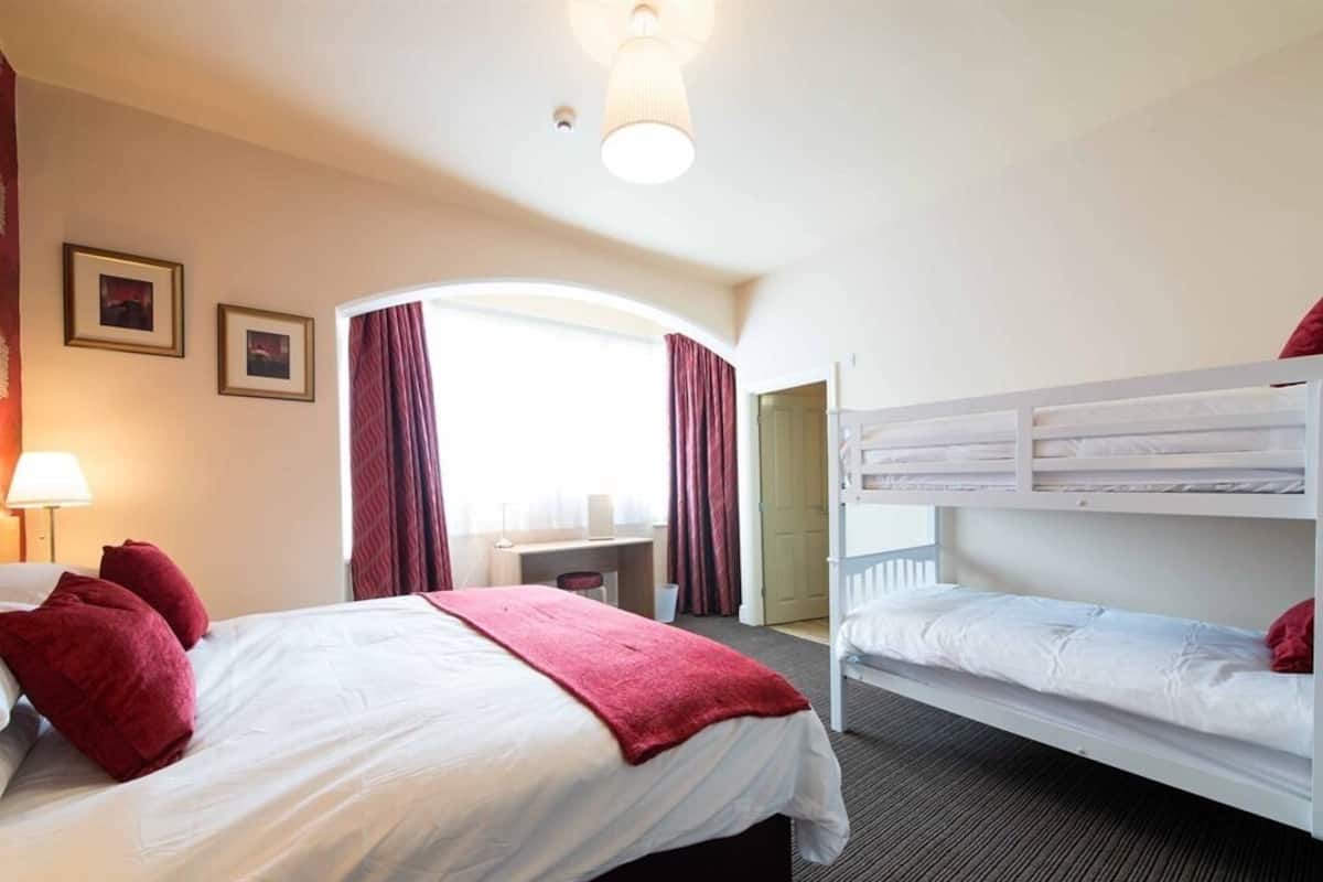 Phòng Suite Superior, có phòng tắm riêng, quang cảnh một góc biển