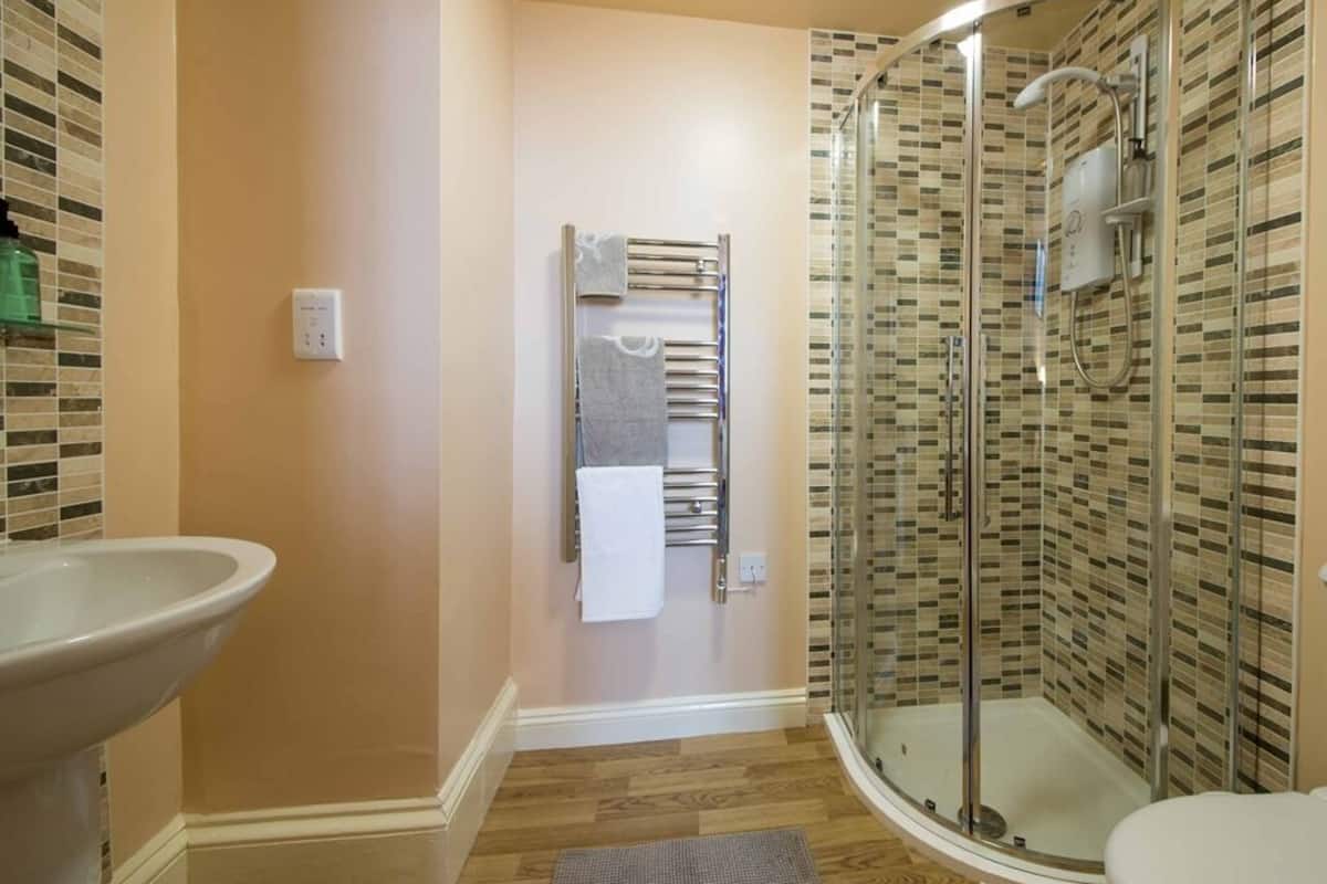 Quarto casal ou duplo standard, suíte | Banheiro