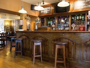 Bar (on property) - The Albert (Scarborough)