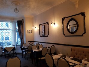 Restaurant - Mayfair Hotel (Blackpool)