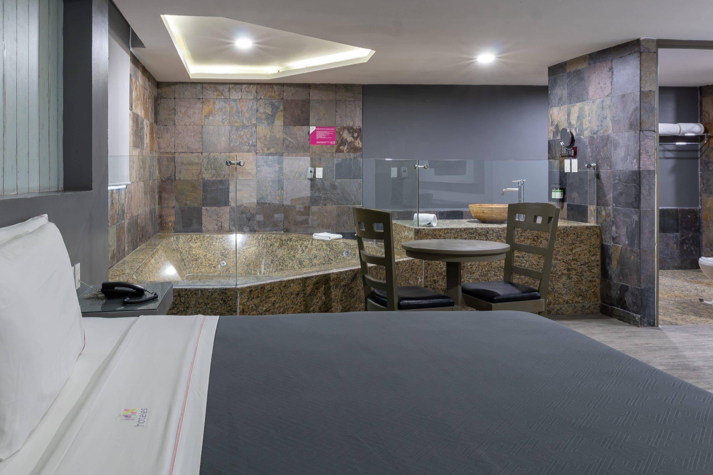 Caja de seguridad en la habitación, escritorio y wifi gratis 