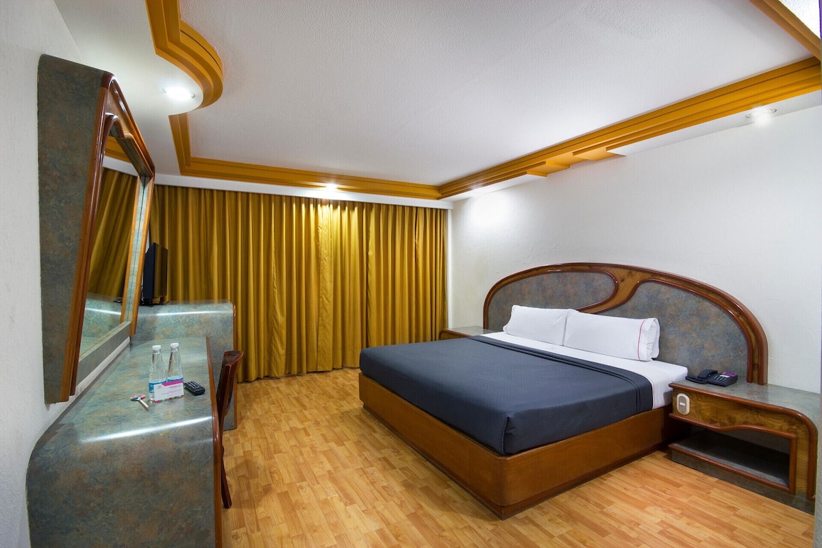 Coffres-forts dans les chambres, bureau, Wi-Fi gratuit, draps fournis