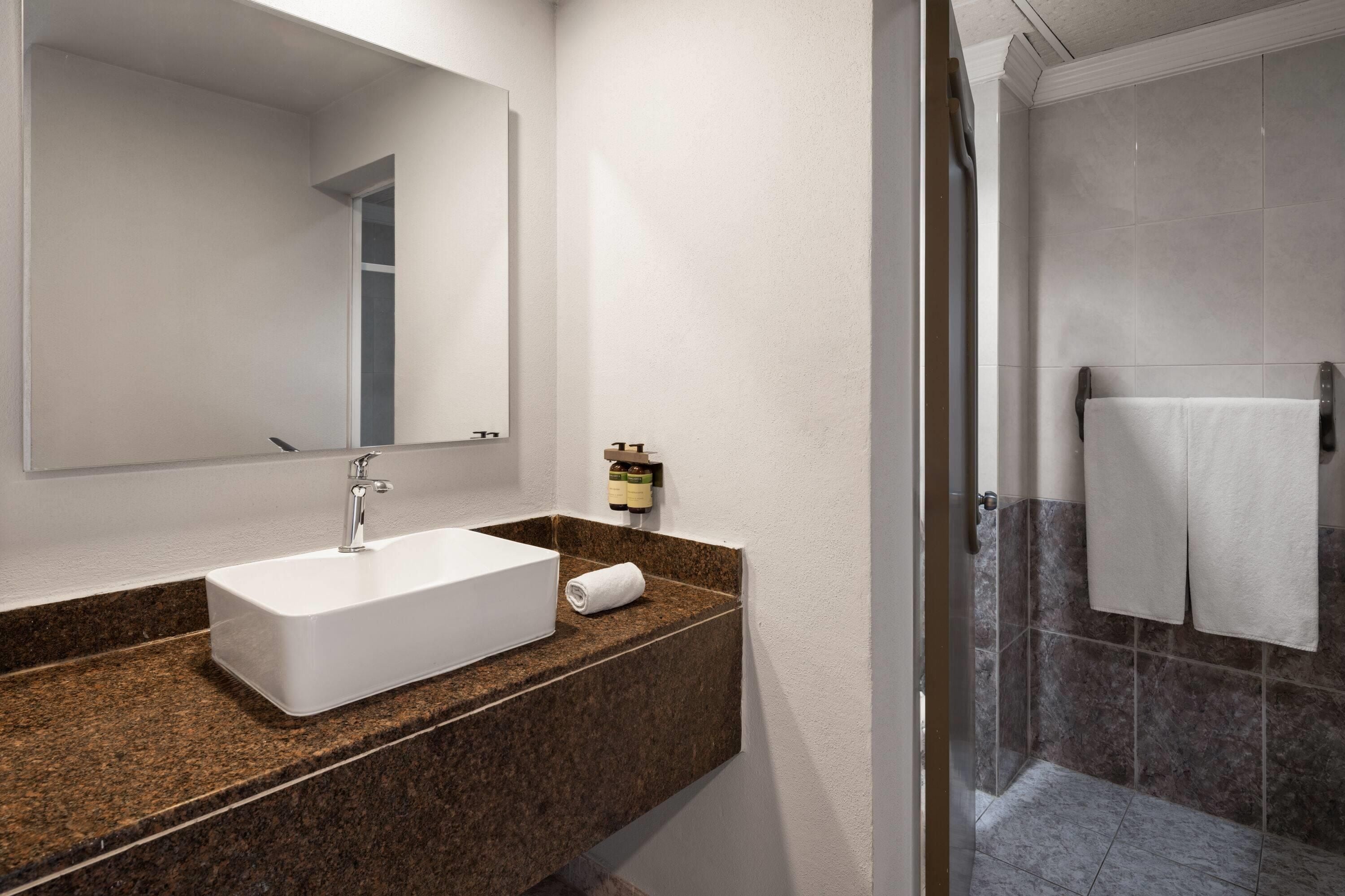 Foto - Hotel MX congreso CDMX, Trademark Collection by Wyndham