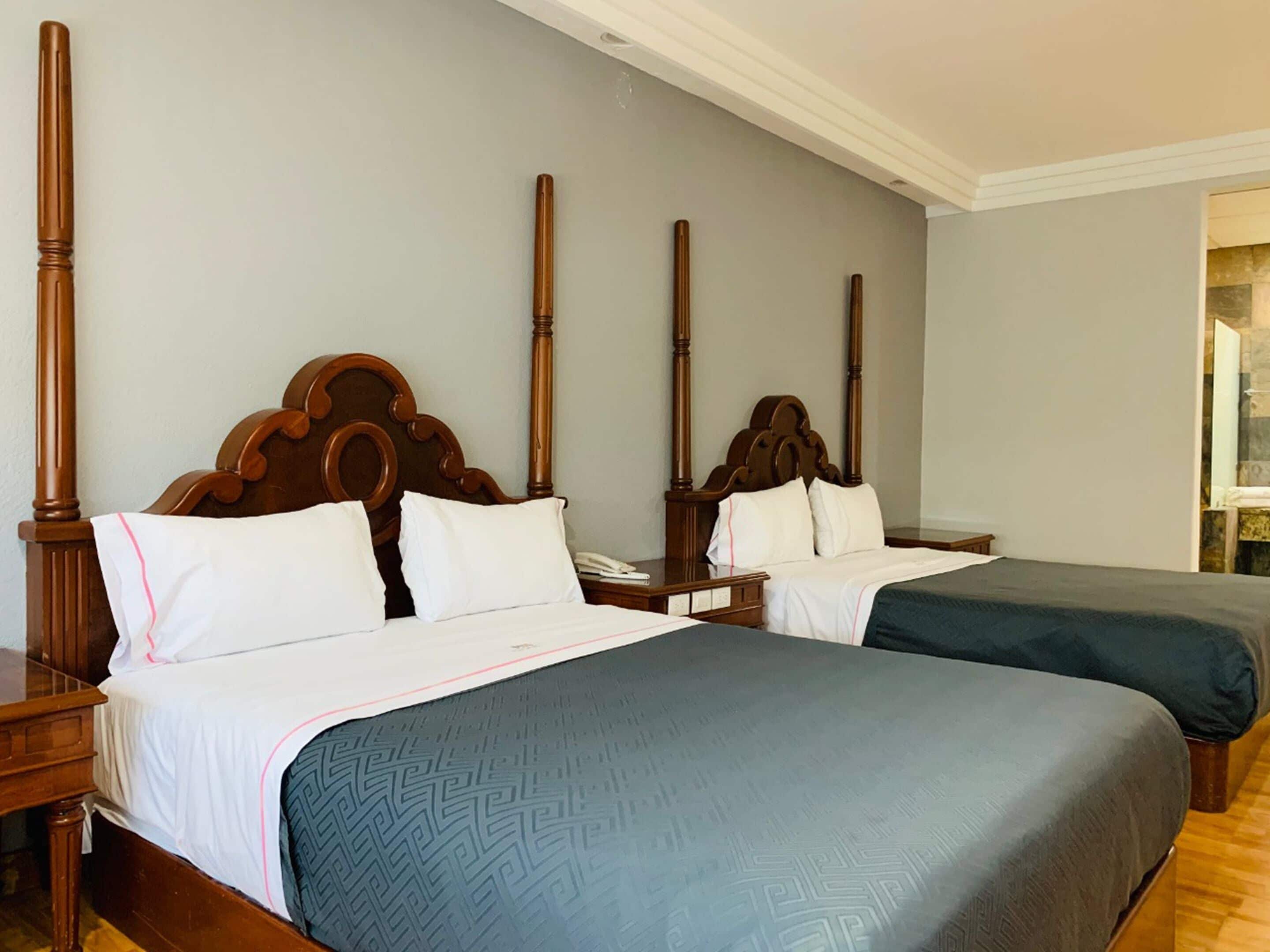 double room | in-room safe, desk, free wifi, bed sheets