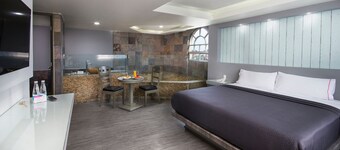 Hotel MX congreso CDMX, Trademark Collection by Wyndham