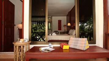 Standard Room, 1 Queen Bed, Balcony | Minibar, in-room safe, rollaway beds, free WiFi