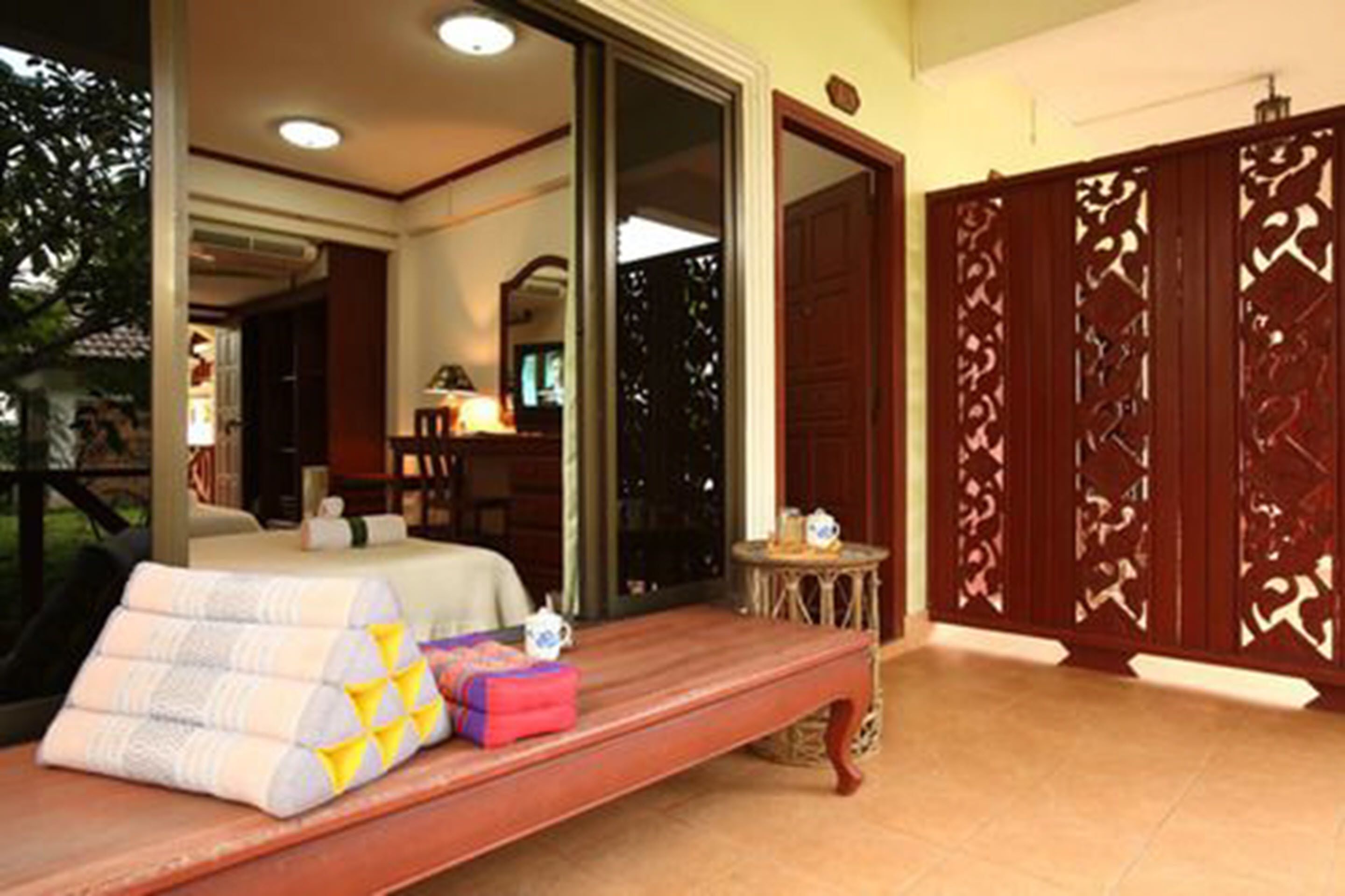 Minibar, in-room safe, rollaway beds, free WiFi