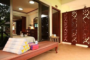 Standard Room, 2 Twin Beds, Balcony | Minibar, in-room safe, rollaway beds, free WiFi