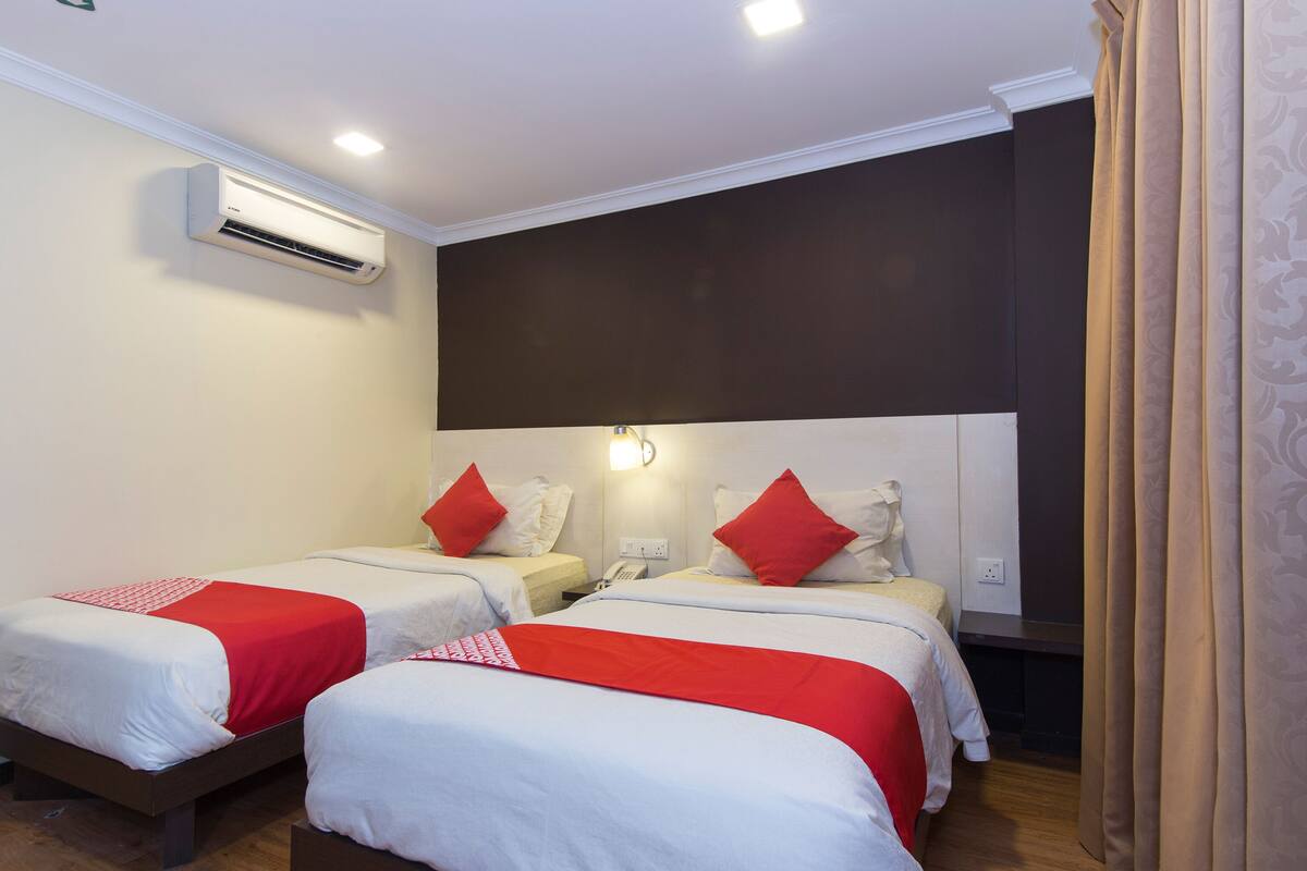 Free WiFi, bed sheets