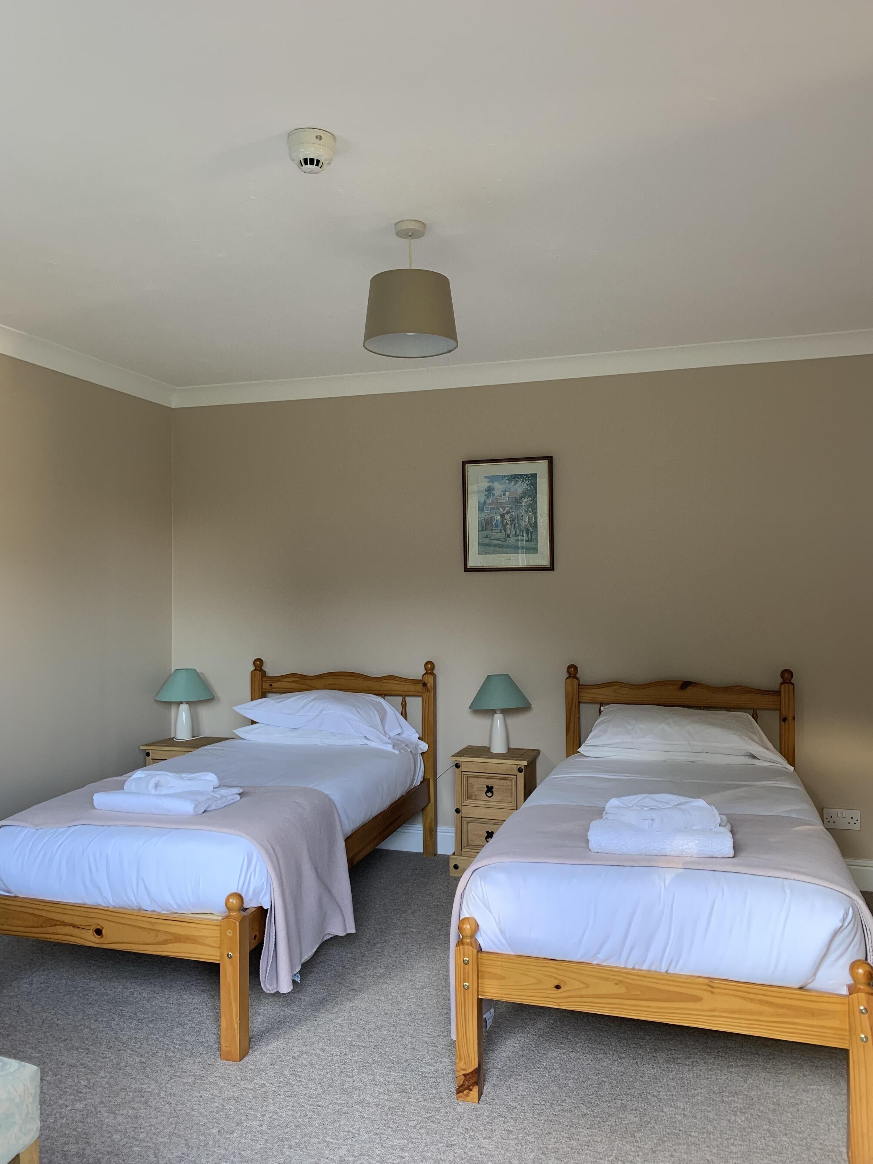 Standard Twin Room, Ensuite