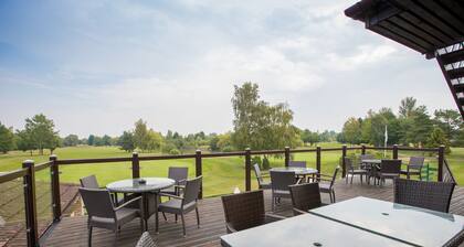 Lakeside Lodge Golf and Country Club