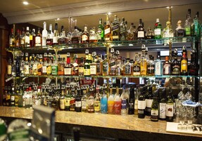 酒吧（店内）